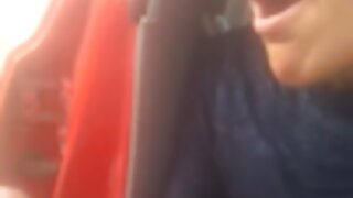 அழகான உதடுகள்