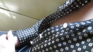 கழுதை நகர்கிறது