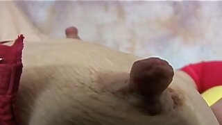 ஒரு ஆண்குறி மீது cums