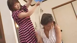 ผมน้ำตาลเข้มหีการขี่วาไจน่าดูด ดู วีดีโอ โป้ ฟรี